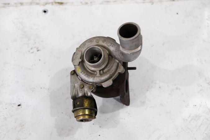 R 25 ÇIKMA YEDEK PARÇA TRAFİK-VİVARO TURBO 1.9